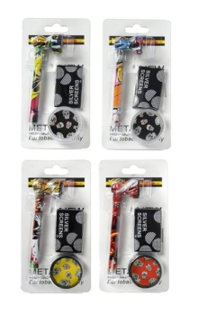 1 Raucherset "Printed" US Pfeife aus Metall inkl. Acrylgrinder und Siebe